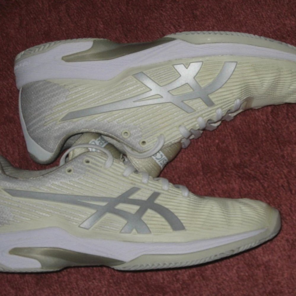 Asics  Womens Siver Solution Speed FF Tennis  size  6 1/2